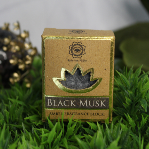 Mattoncino di Incenso Amber Black Musk – Sentirsi protetti, forti e radicati – Chakra della Radice (1°)
